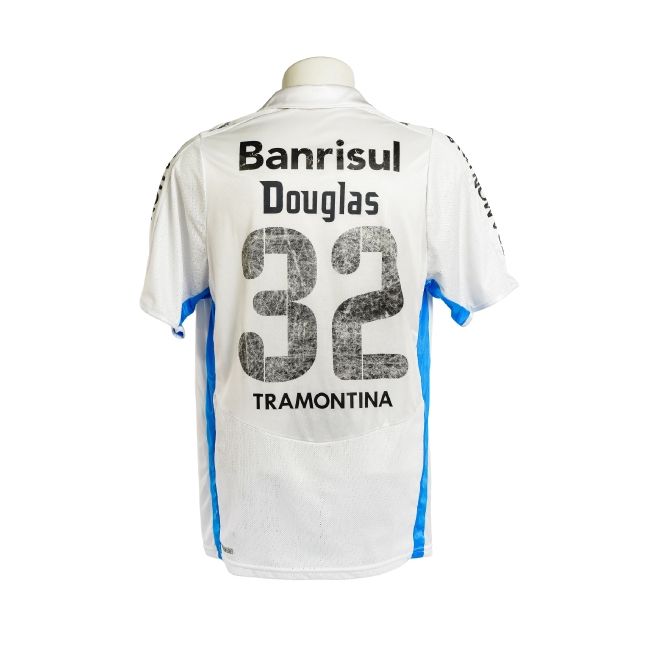 Camisa Grêmio 2011 – Puma (Uniforme Reserva) – Douglas #32